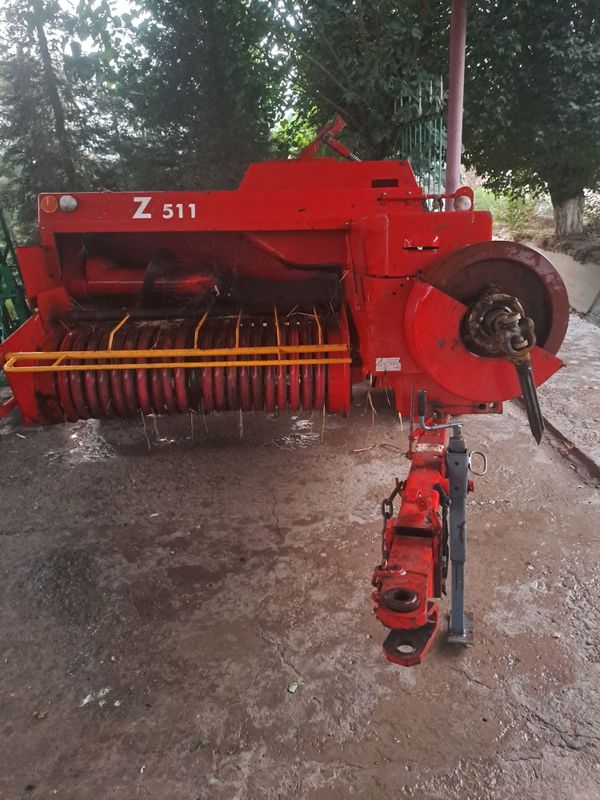 Z 511 Прес Подборшик Z 511 Прес Подборшик