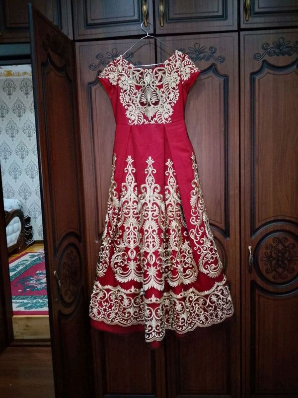 vcherni kuylak 300 ming sum