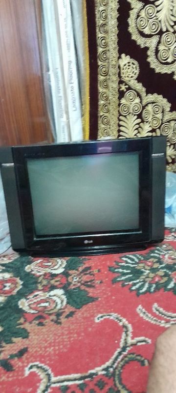 Телевизор "LG" б/у продаётся Телевизор "LG" б/у продаётся
