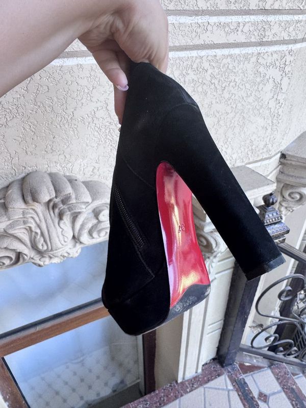Продаю сапоги дорогие дешева Продаю сапоги дорогие дешева