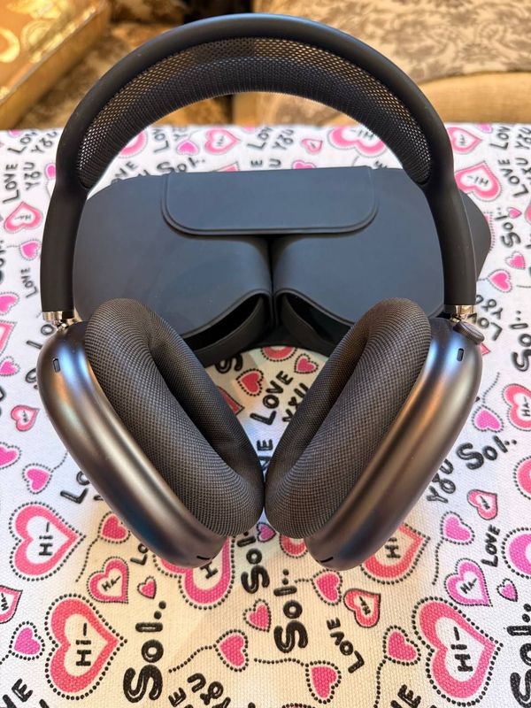 Apple airpods max Original Apple airpods max Original