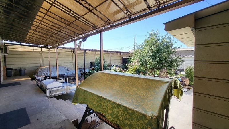 Shinamgina hovli uy sotladi Yangihayot chortoqda Shinamgina hovli uy sotladi Yangihayot chortoqda
