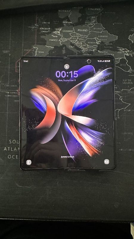 Samsung Galaxy Z Fold 4