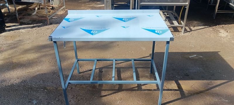 Stol nerjavika stilaj perashka aparat duxovka Stol nerjavika stilaj perashka aparat duxovka