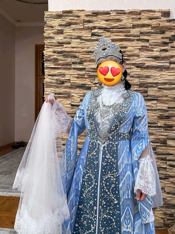 Национальный ансамбль ,Чапан , наряд для невест
