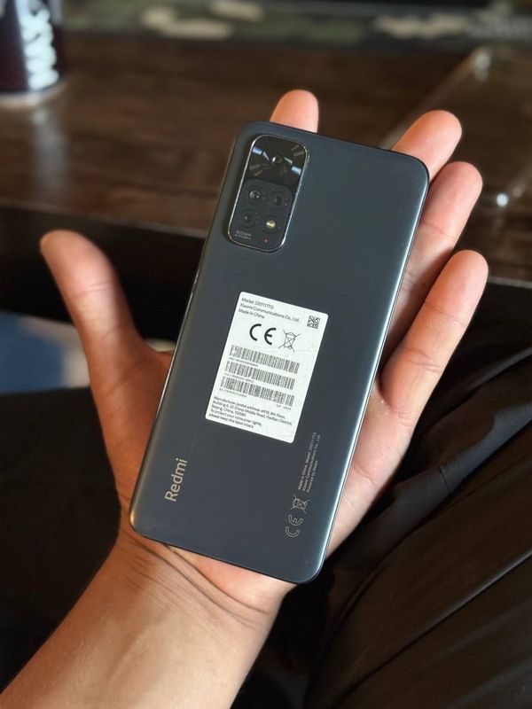 Redmi note 11 ayb yo abmen yo ishlashi yahshi tutshka yahsh telfon Redmi note 11 ayb yo abmen yo ishlashi yahshi tutshka yahsh telfon