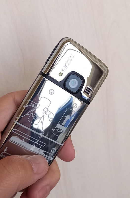 Nokia 6700 Silver Uz ime o'tgan