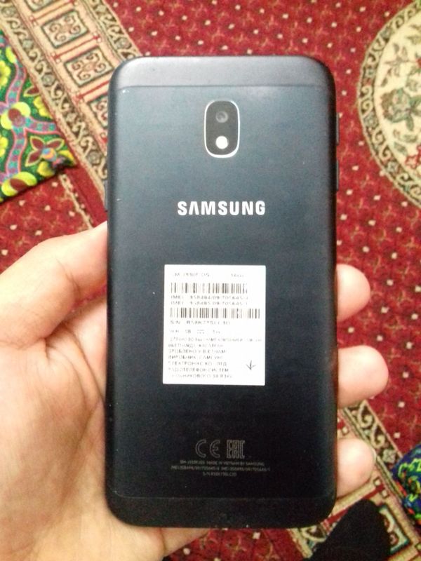 SAMSUNG Galaxy j3