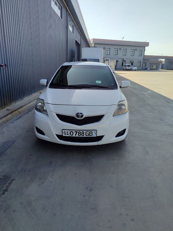 Toyota Yaris sotiladi Toyota Yaris sotiladi