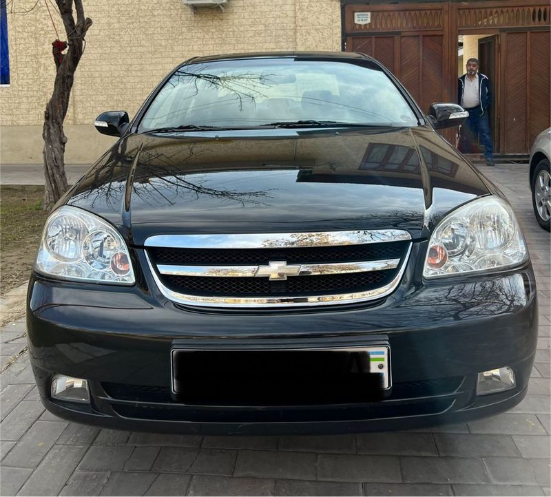 Chevrolet Lacetti 1.8 insta _batumotors