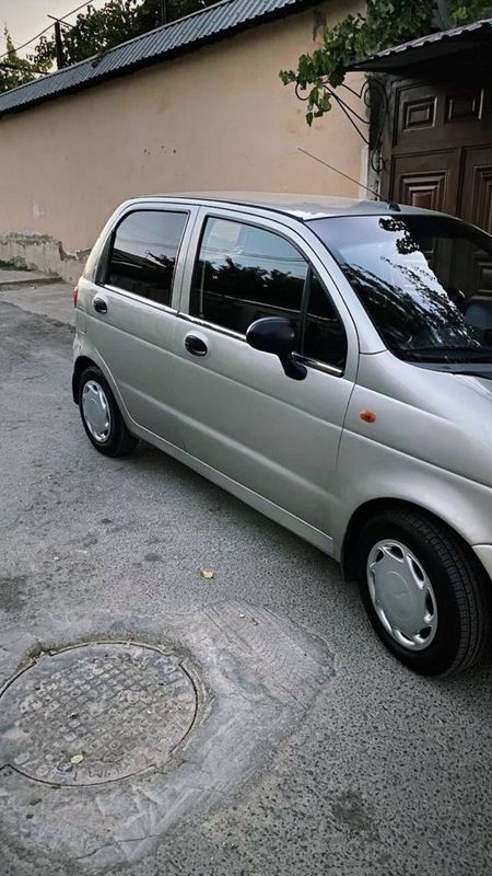 Matiz mix 2009 yil xolati zor mowinani umuman iwi yoq Matiz mix 2009 yil xolati zor mowinani umuman iwi yoq