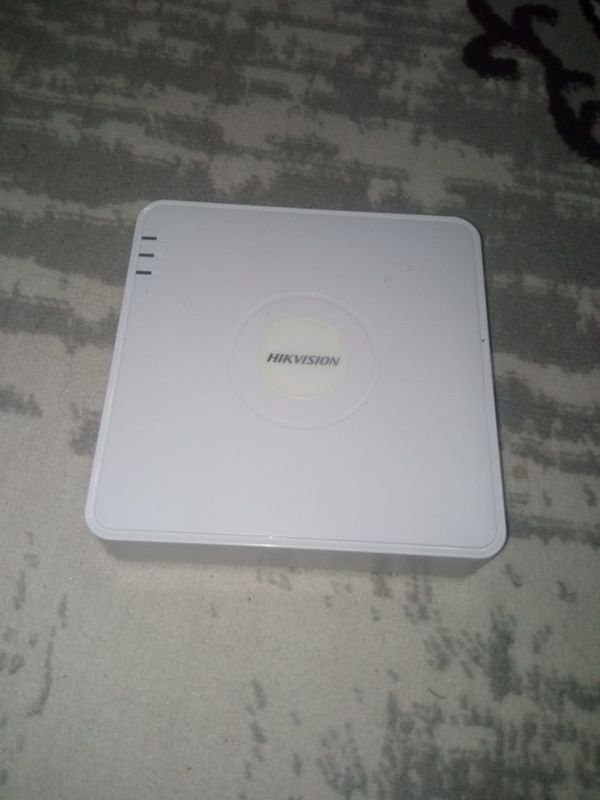 Dvr Hikvision Network Video Recorder: DS-7104NI-Q1. Dvr Hikvision Network Video Recorder: DS-7104NI-Q1.