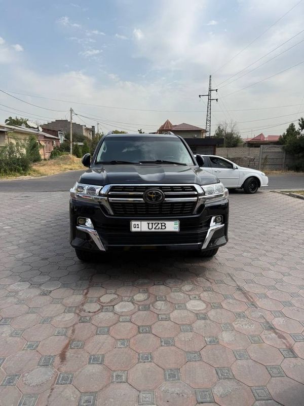 Toyota V8 5.7 full Toyota V8 5.7 full