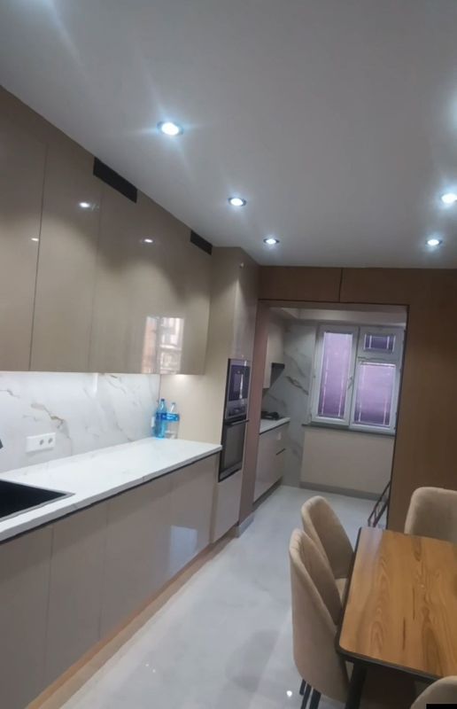 Ijaraga kvartira 3 xonali, 86 m2. Yangihayot tumani, novostroyka