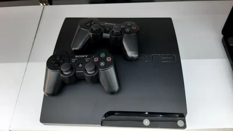 Play station 4 slim