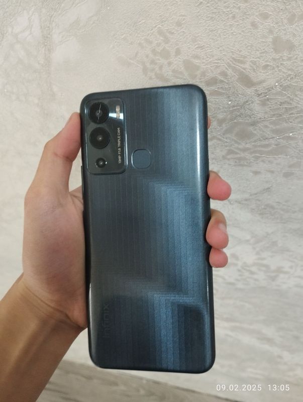 Infinix HOT 12 i Infinix HOT 12 i
