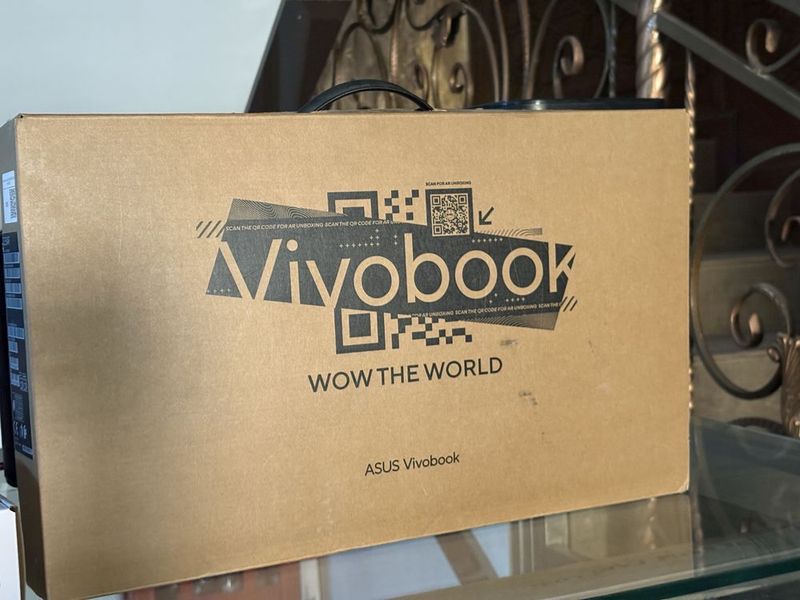 Notebook sotiladi