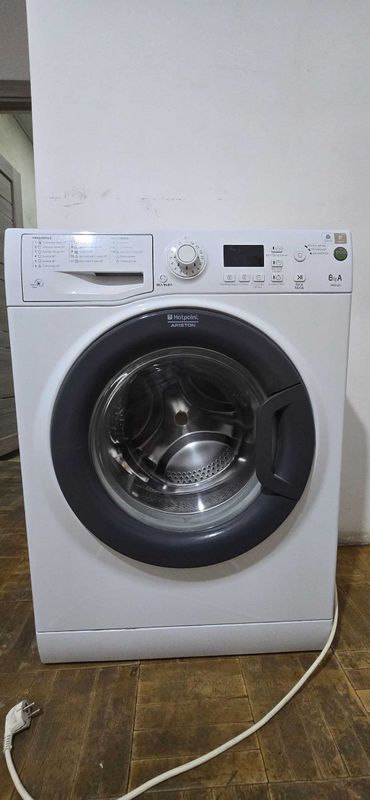 Продаётся Стиральная Машинка INDESIT Продаётся Стиральная Машинка INDESIT