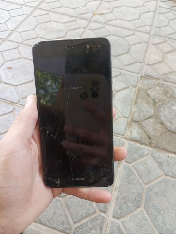 Huawei y5 2017 holati zor Huawei y5 2017 holati zor