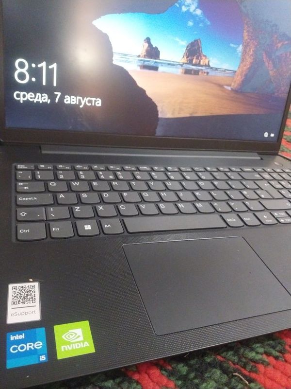 Notebook Lenovo i5 ozu 8gb Windows 10,videokarta 8gb srochna sotiladi.