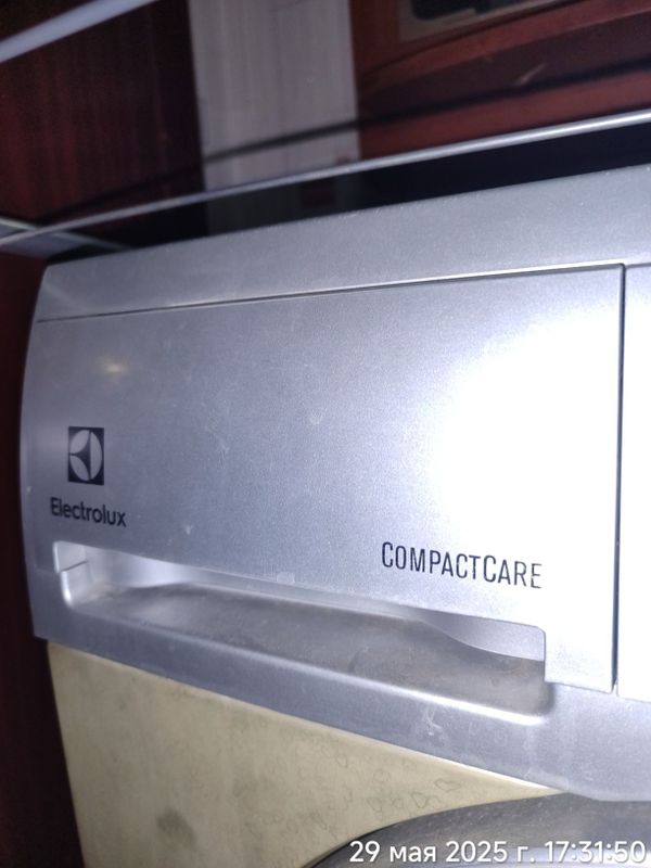 Стиральная машина Electrolux, 6 кг, б/у Стиральная машина Electrolux, 6 кг, б/у