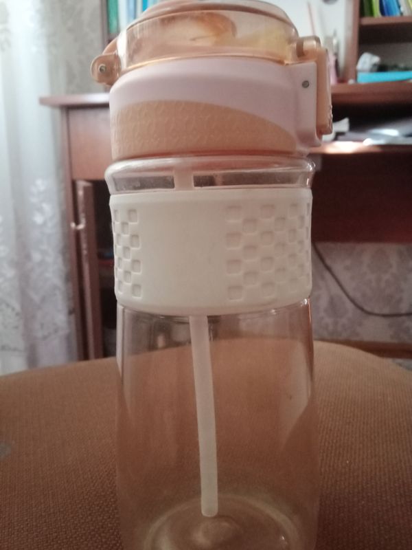 продаю бутылку для воды продаю бутылку для воды