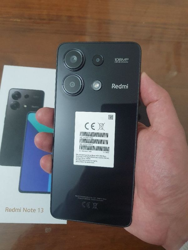 Srochna sotiladi Xiaomi Redmi Note 13 8+4/256Gb Karopka dakument Bor