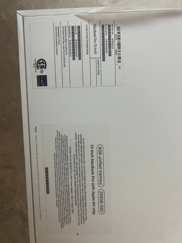 Продаетс MacBook Pro 13-inch Продаетс MacBook Pro 13-inch