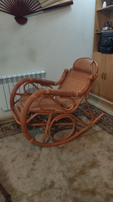 Продаю кресло качалку Продаю кресло качалку