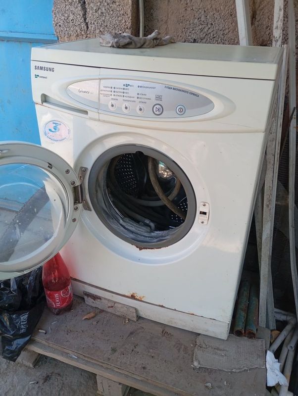 Продам стиральную машинку 4 кг Продам стиральную машинку 4 кг