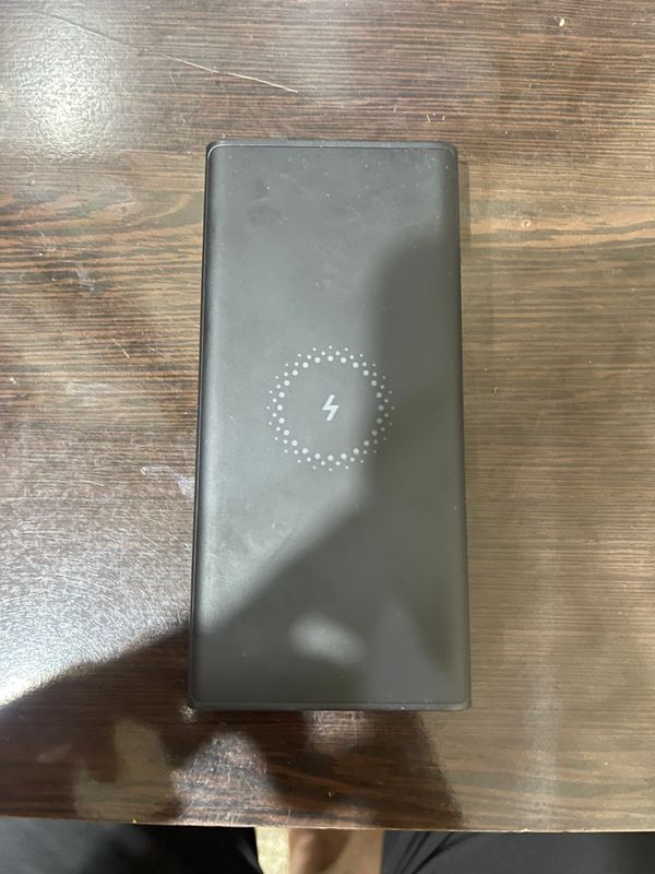 Бесправной повр банк mi на 10000mAh цену обсудим Бесправной повр банк mi на 10000mAh цену обсудим