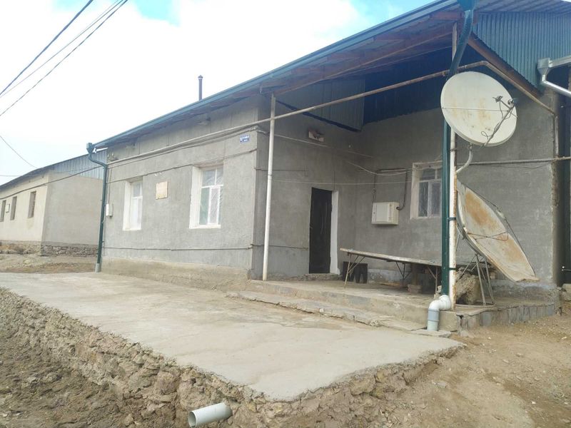 Социализмде жер жай сатылади. Социализмде жер жай сатылади.