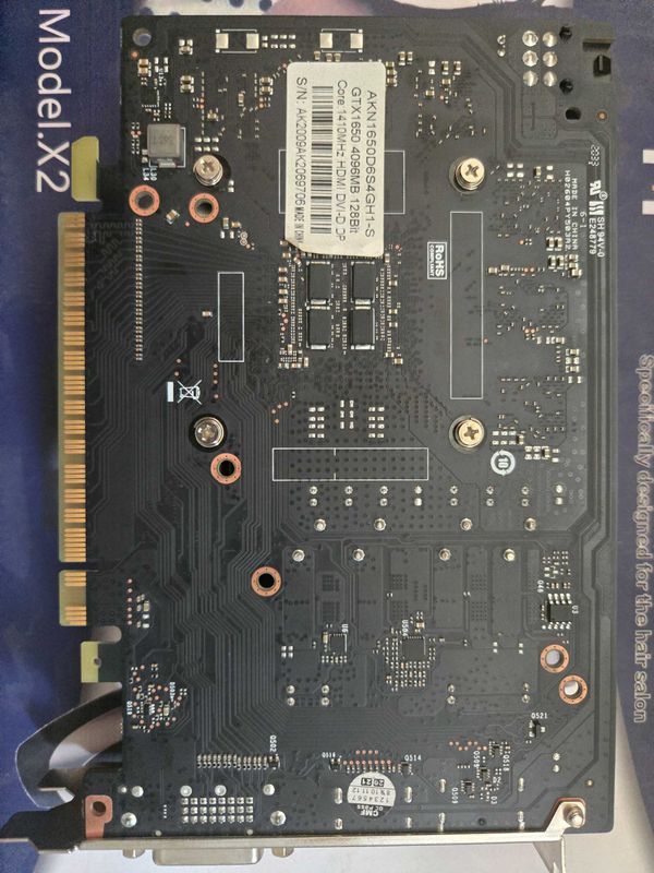 GTX 1650 4gb+6pin состояние отличный GTX 1650 4gb+6pin состояние отличный