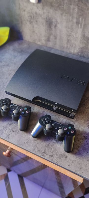 playstation 3 slim sotiladi playstation 3 slim sotiladi