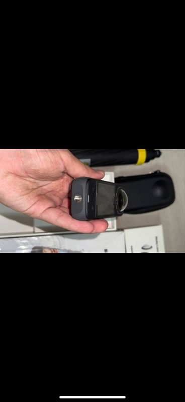 Insta 360 3 x xolati pacti iwlatilmagan Insta 360 3 x xolati pacti iwlatilmagan