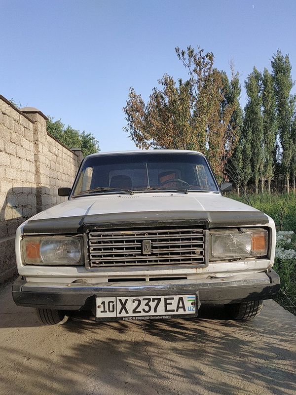 Lada 2107 sotiladi holati yaxshi