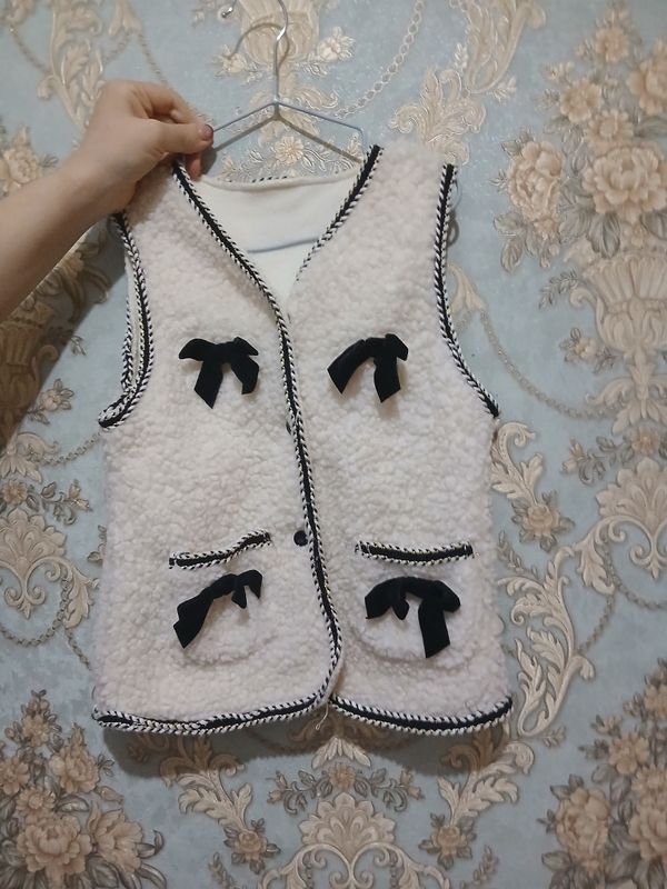 Bezrukavka/Безрукавка