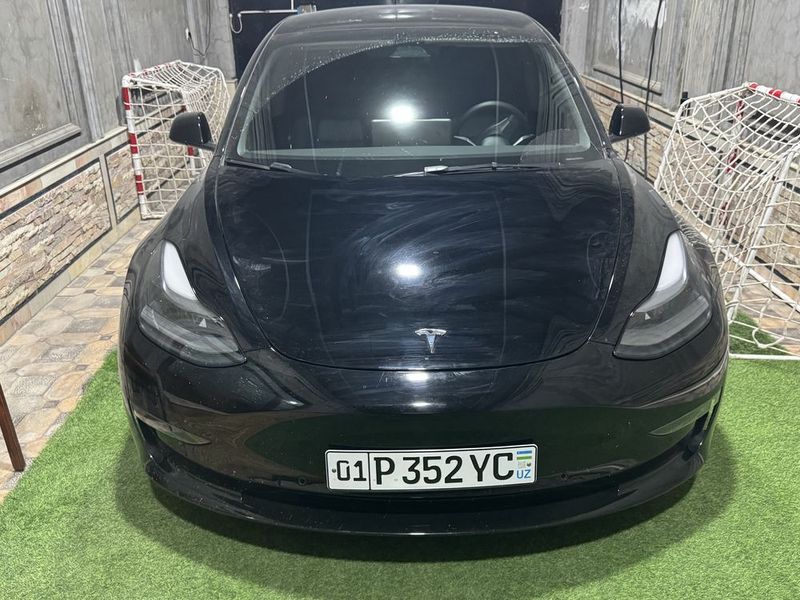 Tesla model 3 Longrange Tesla model 3 Longrange