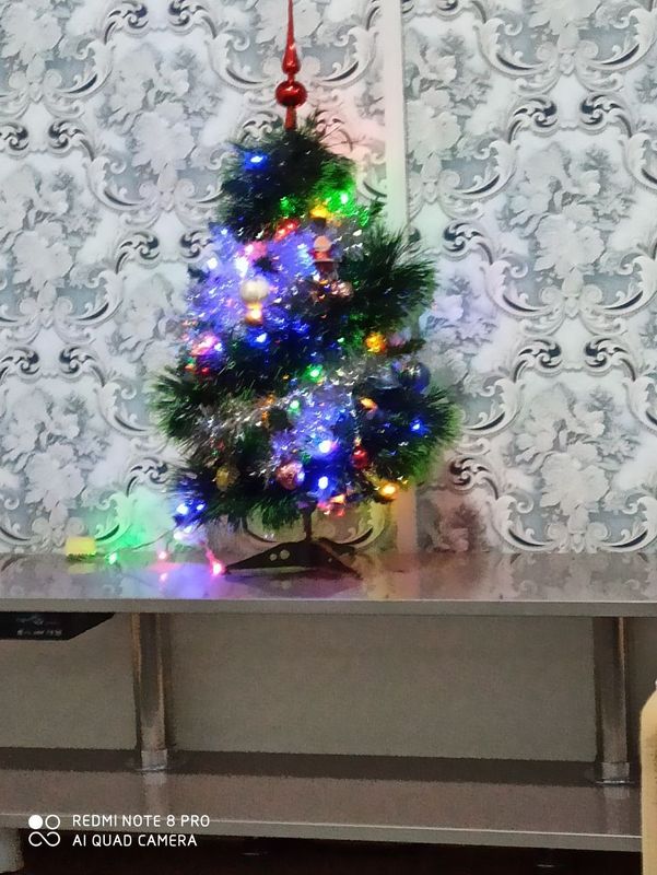 Полки большие для зала