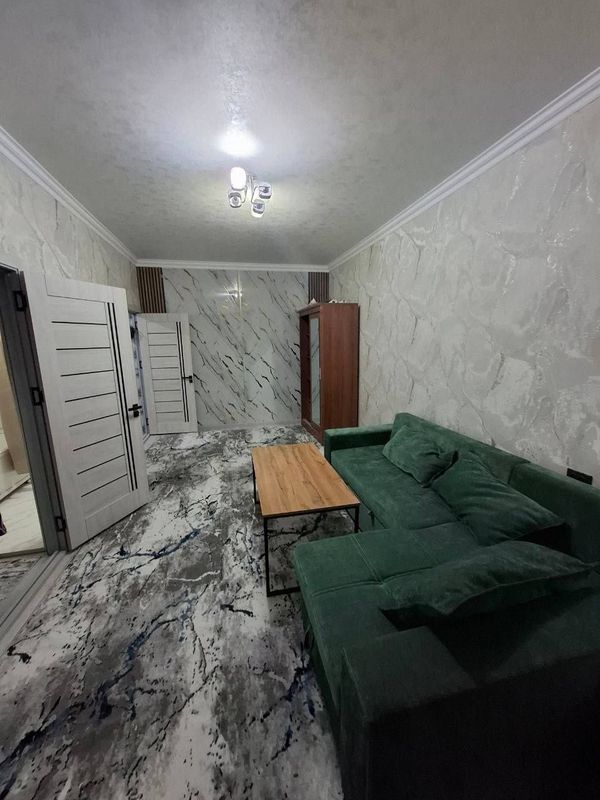 Arend chilinzor metro qizlarga ham 1/3/5 350 Uye Arend chilinzor metro qizlarga ham 1/3/5 350 Uye