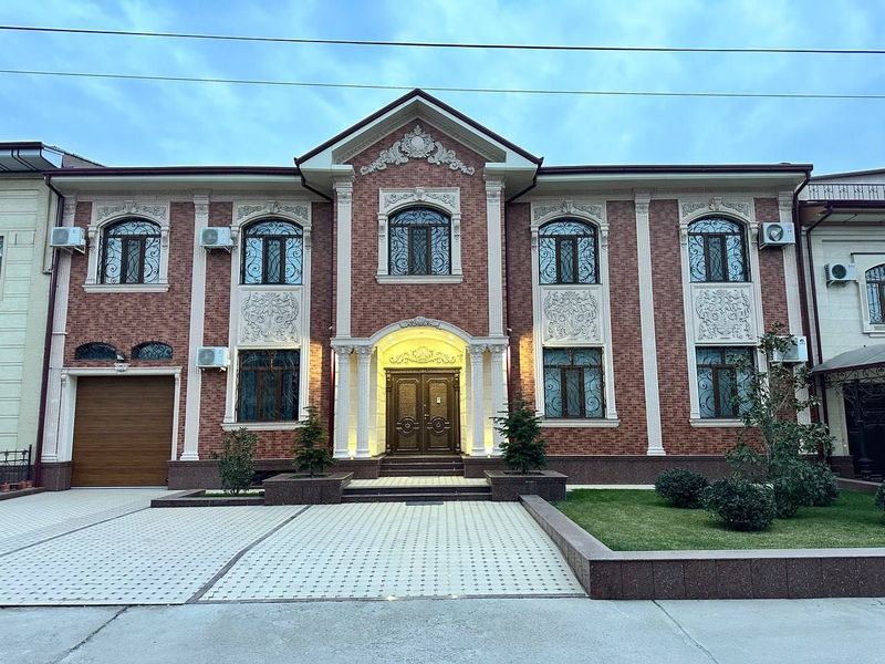 Продаётся свой шикарный дом в элитной махале Продаётся свой шикарный дом в элитной махале