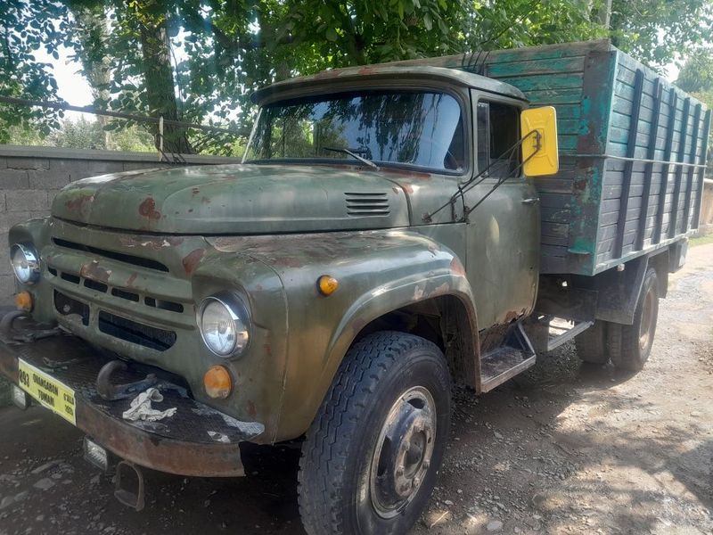 Zil 130 mator most xadov zor naxadu ishlab turgan mashina Zil 130 mator most xadov zor naxadu ishlab turgan mashina
