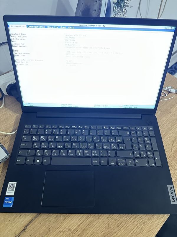Lenovo i5-1135G7 8gb 256gb Lenovo i5-1135G7 8gb 256gb