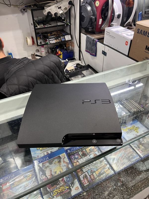 Playstation 3 ideal holatda sotiladi Playstation 3 ideal holatda sotiladi