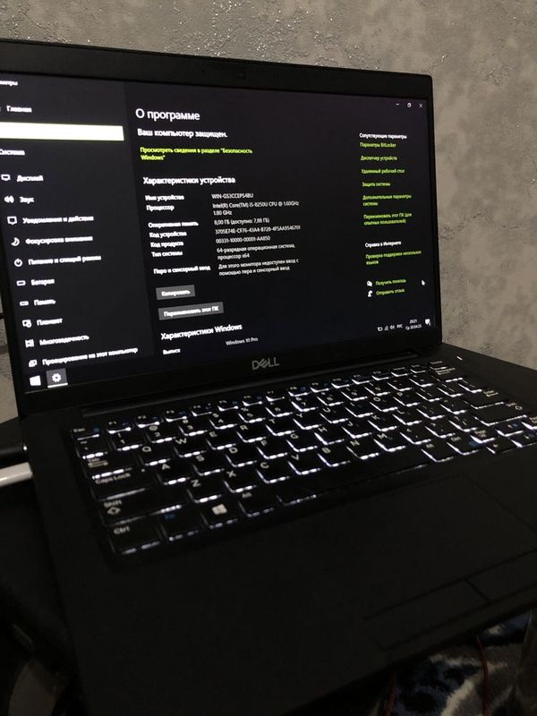 Dell 7390 intel core i5 8-8250 cpu 1,60GHz Full HD 256gb m2 Dell 7390 intel core i5 8-8250 cpu 1,60GHz Full HD 256gb m2