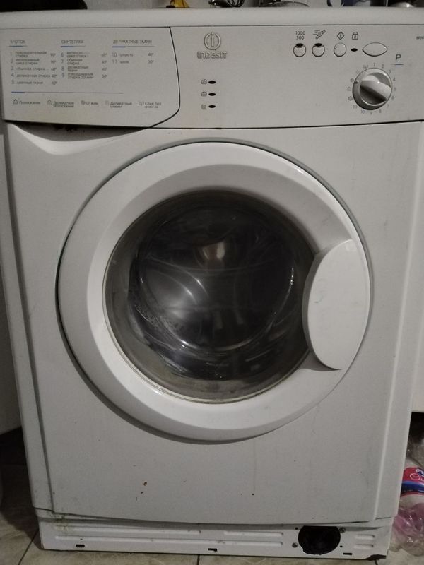 Продам стиральную машину Продам стиральную машину