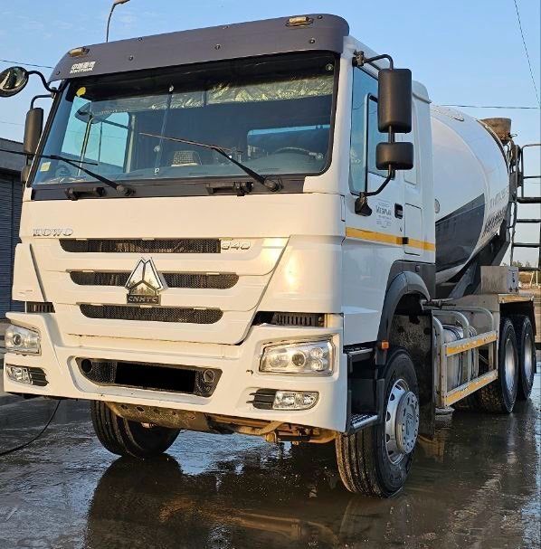 Миксер HOWO Sinotruk дизель сотилади