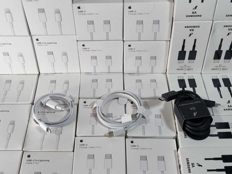 Кабель Type-C и Lighting для Apple, Samsung и др. Андроид устройств Кабель Type-C и Lighting для Apple, Samsung и др. Андроид устройств