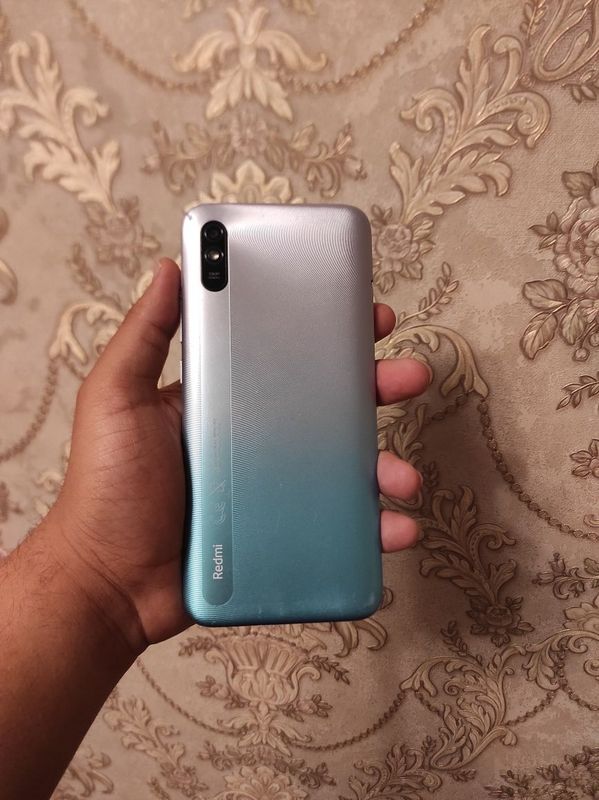 Redmi 9A 32Gb batareya 5000 mAh Aybi yoq kafolati bor Redmi 9A 32Gb batareya 5000 mAh Aybi yoq kafolati bor