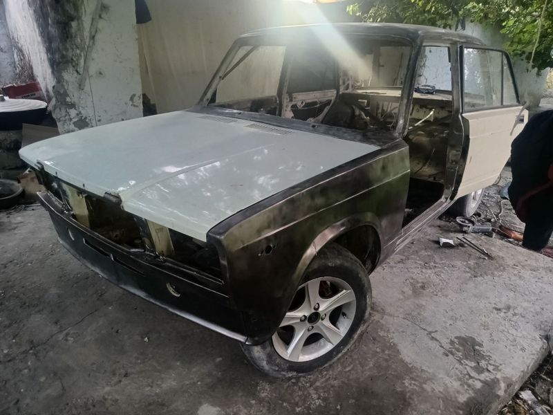 vaz 2105 07 qilingan kuzf sotiladi mator hadavoy hamma karopka vaz 2105 07 qilingan kuzf sotiladi mator hadavoy hamma karopka